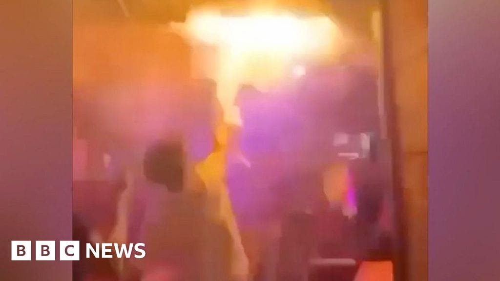Footage appears to show first moments of deadly Crans-Montana bar blaze — Ichef.bbci.co.uk