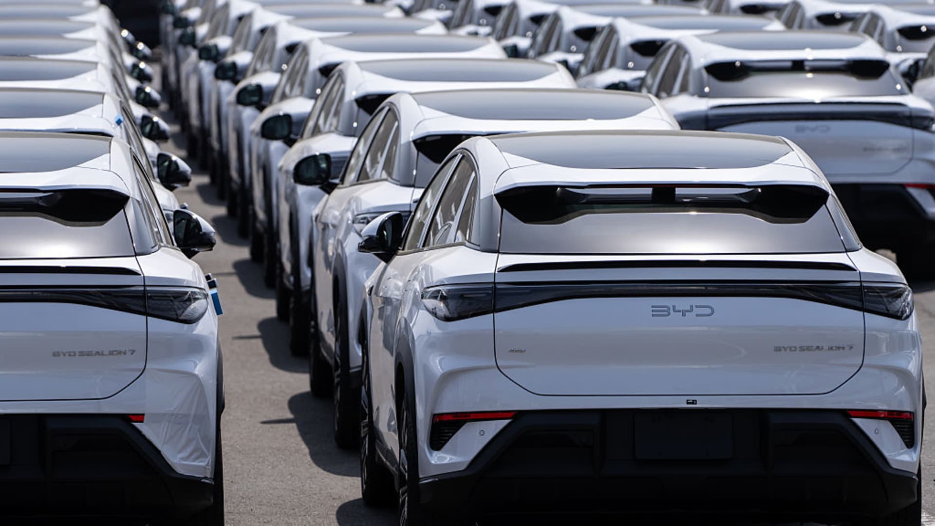 China's BYD surpasses Tesla as world's top EV seller for first time — Image.cnbcfm.com