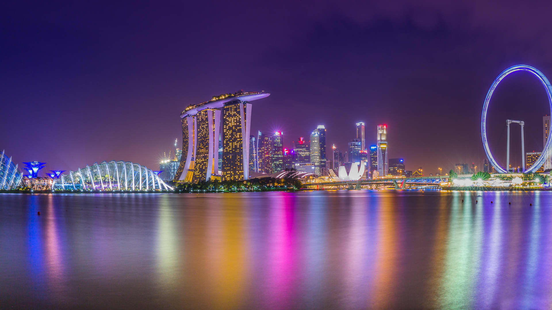 Singapore Q4 GDP surges 5.7% on strong manufacturing performance — Image.cnbcfm.com