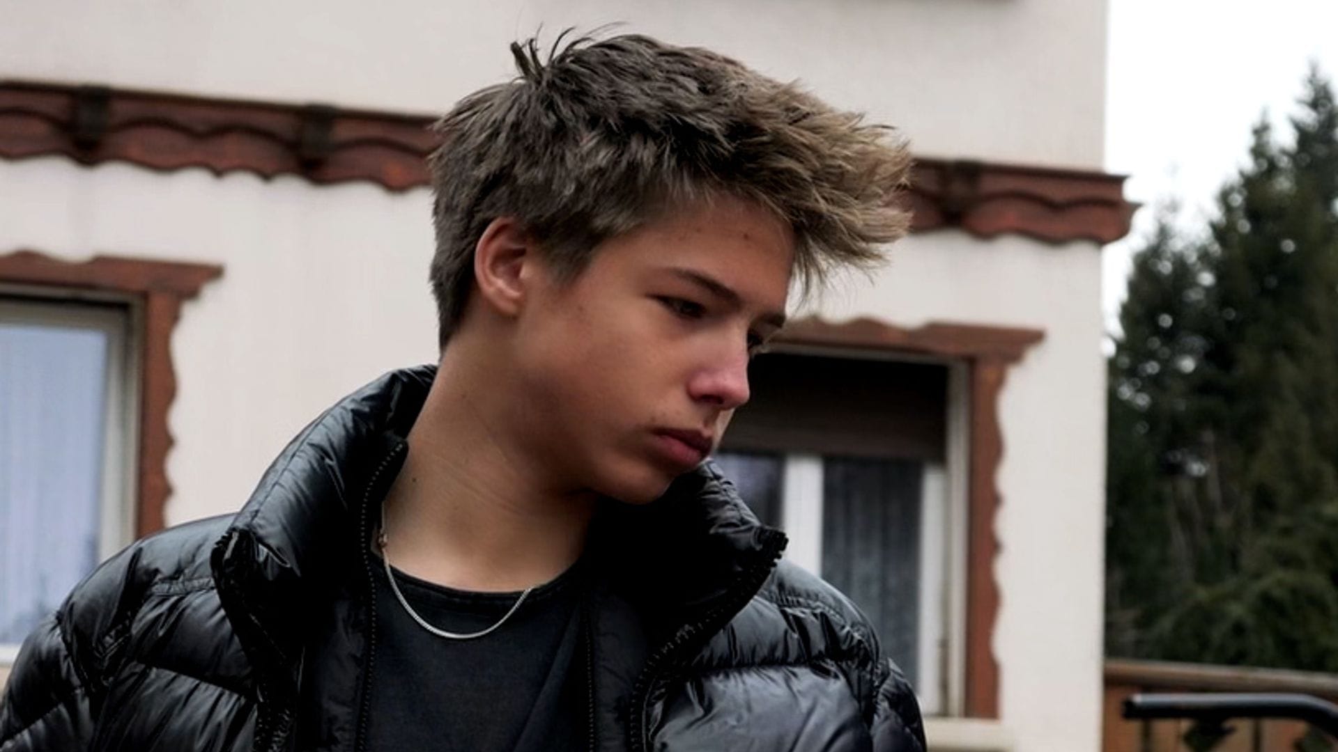 Teen describes 'terrible' scenes after Crans-Montana bar fire — E3.365dm.com