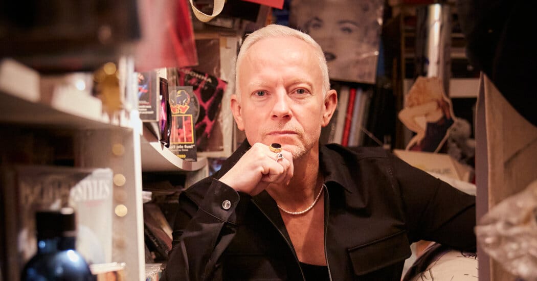 Superfans amass vast pop-star memorabilia collections, often for emotional reasons — Static01.nyt.com