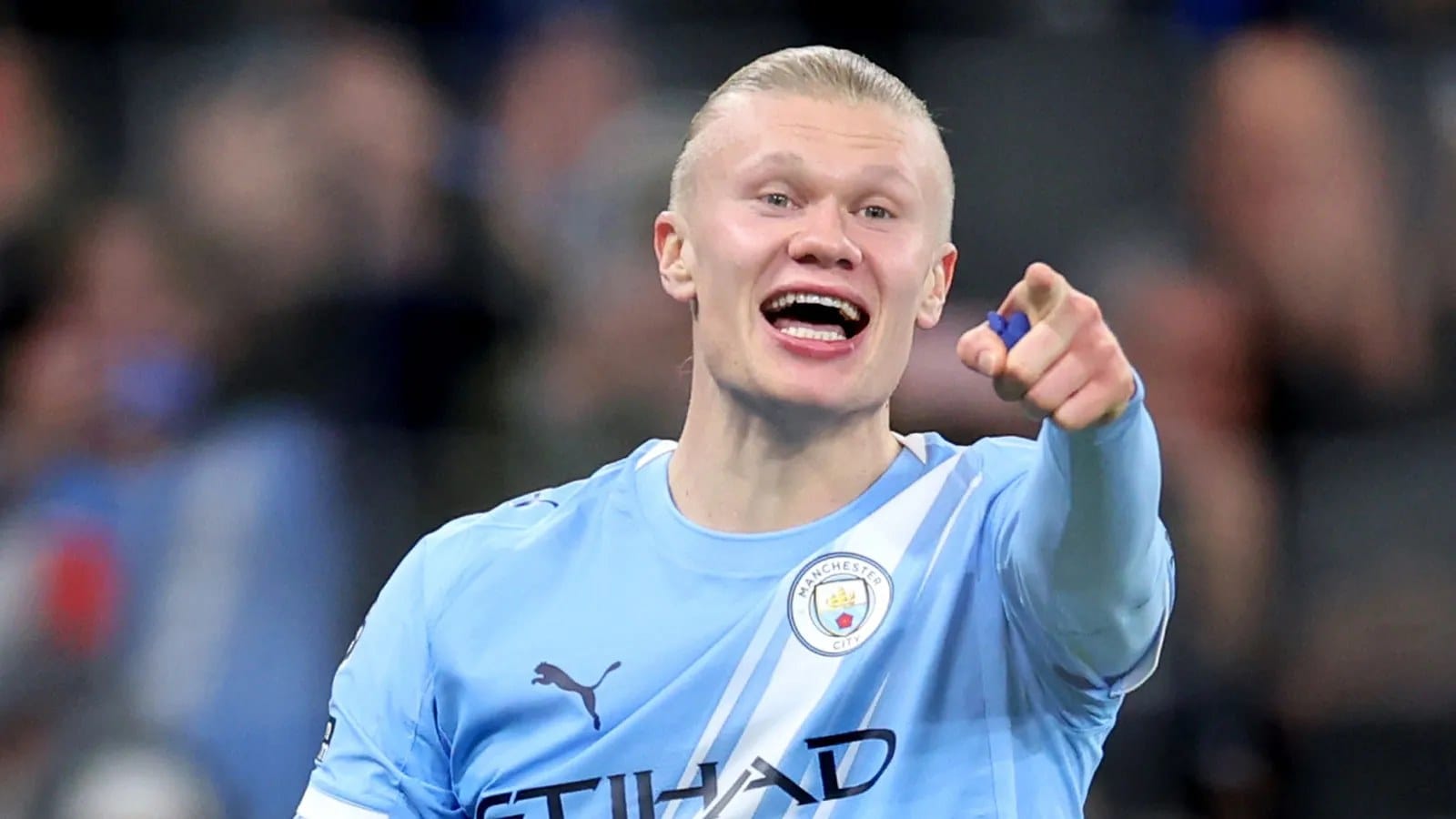 Haaland posts with Khabib as fans spot City motivational message amid title chase — Assets.goal.com