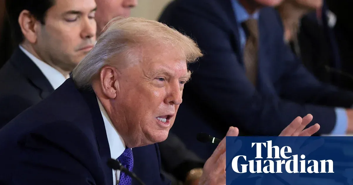 Trump urges oil firms to invest $100bn in Venezuela, promises 'total safety' — I.guim.co.uk