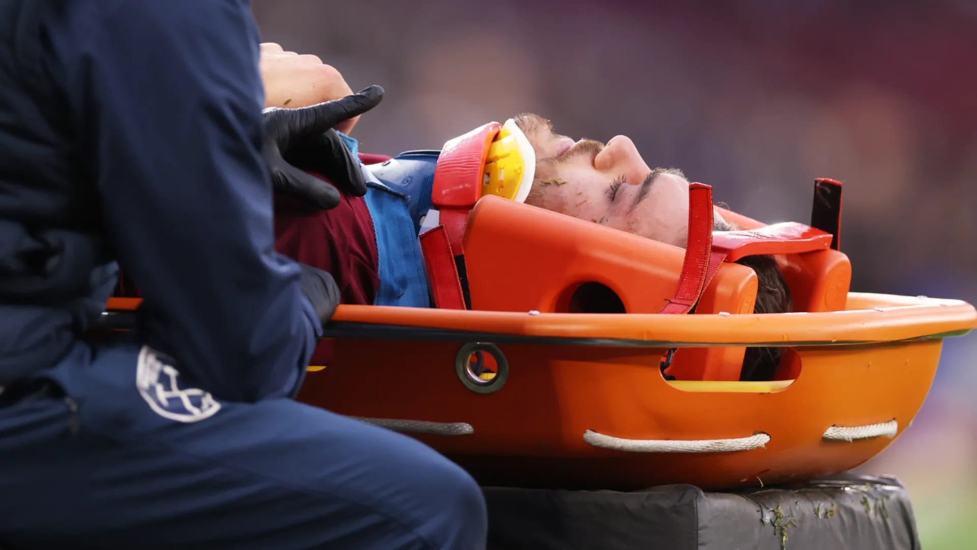 Mavropanos stretchered off with head injury in FA Cup tie against QPR — Assets.goal.com