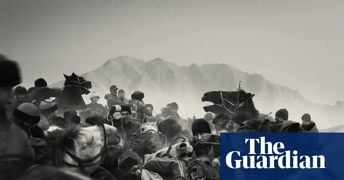 Judges name LensCulture’s standout black-and-white photographs — I.guim.co.uk