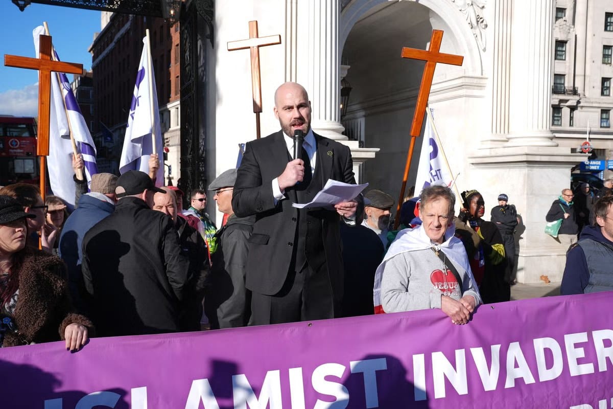 Ukip denies new logo resembles Nazi-era Iron Cross — Static.independent.co.uk