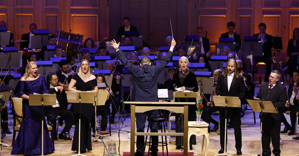 Boston Symphony's staging of Barber's 'Vanessa' called drab and ineffective — Static01.nyt.com