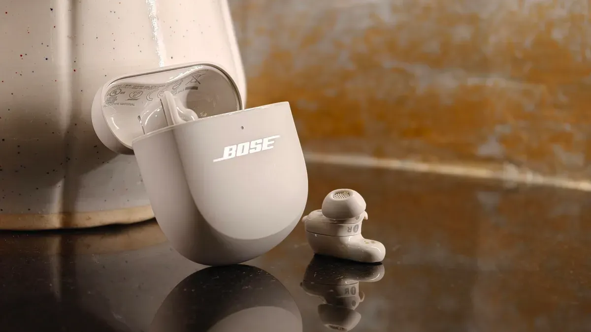 Bluetooth 6.0 adds device tracking and lower latency, but headphones lag behind — Zdnet.com