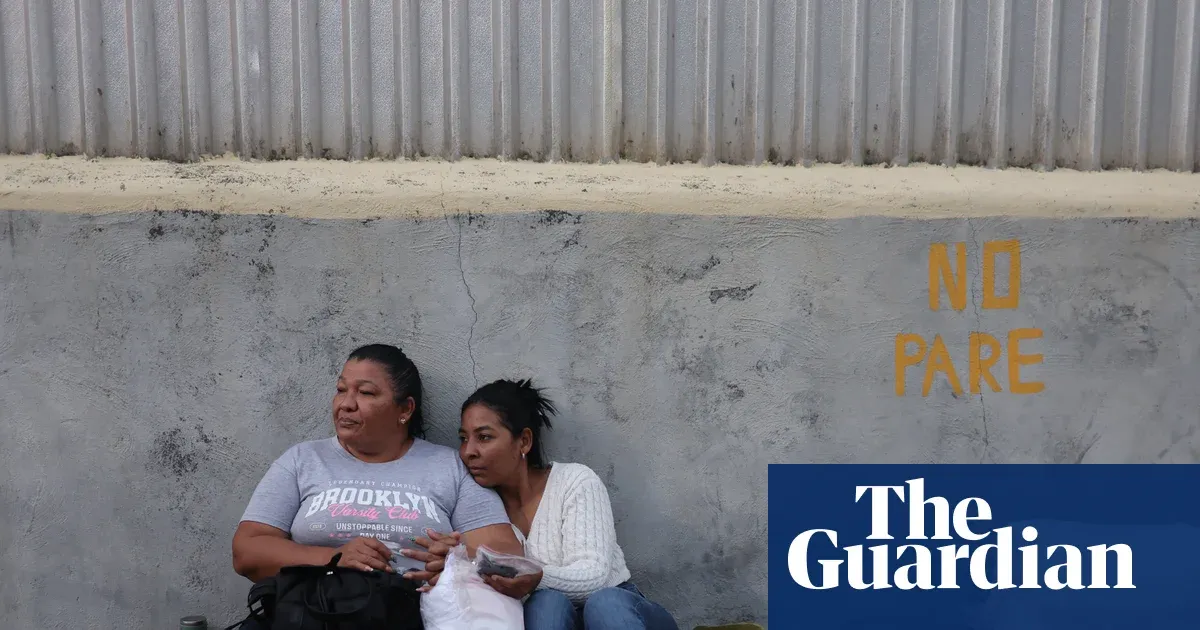 Venezuela says it has begun mass releases of political prisoners amid ongoing repression — I.guim.co.uk