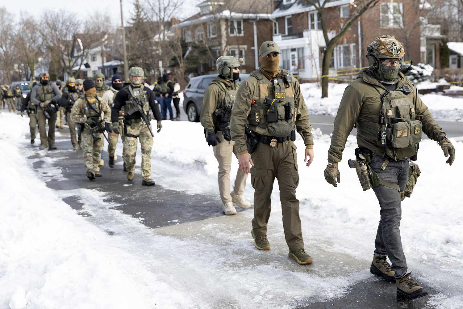 ICE agent wounds Venezuelan man during North Minneapolis traffic stop — People.com