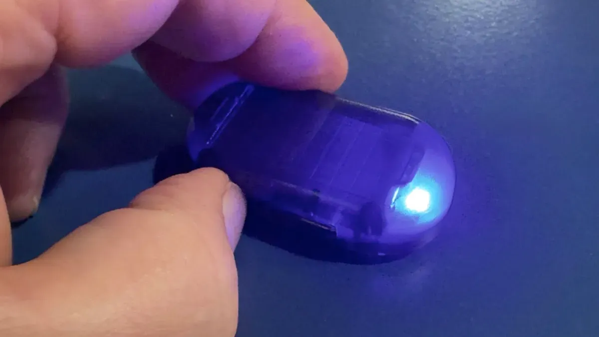 ZDNET teardown finds 'advanced electromagnetic' car de-icer is just a blinking box — Zdnet.com