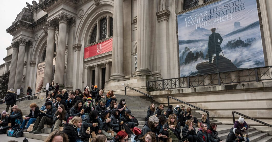 Metropolitan Museum employees vote to join UAW Local 2110 — Static01.nyt.com