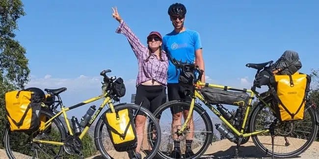 Couple quit jobs to cycle the world for 18 months and eloped in New Zealand — I.insider.com