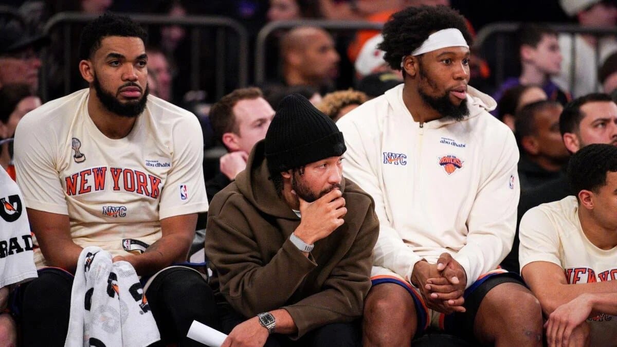 Knicks’ 2-8 stretch highlights defensive collapse and potential trade talk — Sportshub.cbsistatic.com