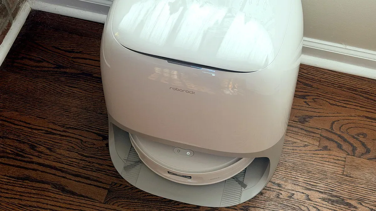 Roborock Qrevo Curv 2 Flow debuts with self-washing roller mop and 20,000Pa suction — Zdnet.com