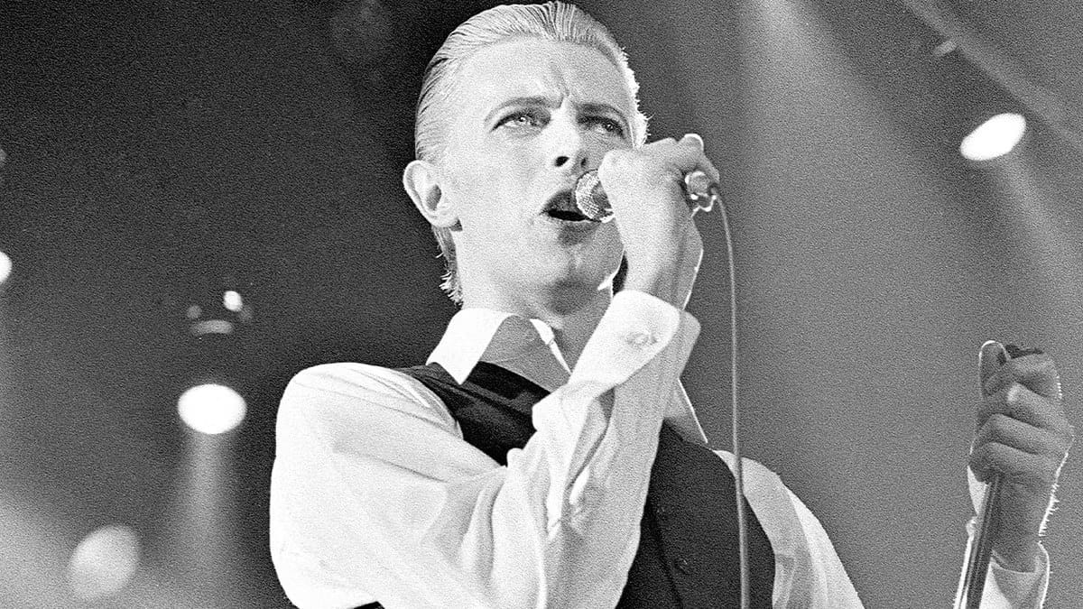How John Lennon helped inspire David Bowie’s first U.S. No. 1, 'Fame' — Static0.colliderimages.com