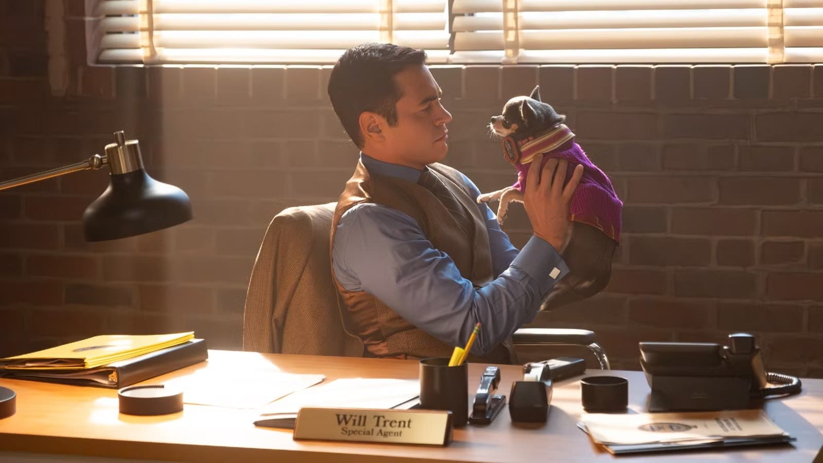 Will Trent S4E3: Model's on-set killing tied to obsessed collector; Ormewood copes with chemo — Static0.colliderimages.com