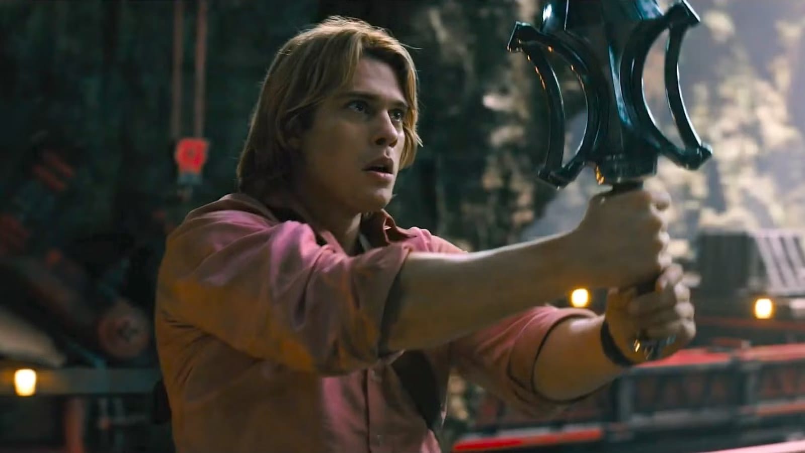 Teaser offers first look at live-action Prince Adam, allies and Battle Cat — Static0.polygonimages.com