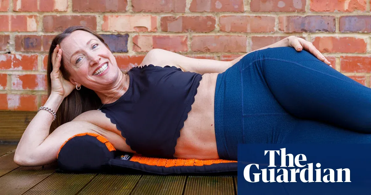 Acupressure mats are popular but evidence for pain, stress and sleep benefits is limited — I.guim.co.uk
