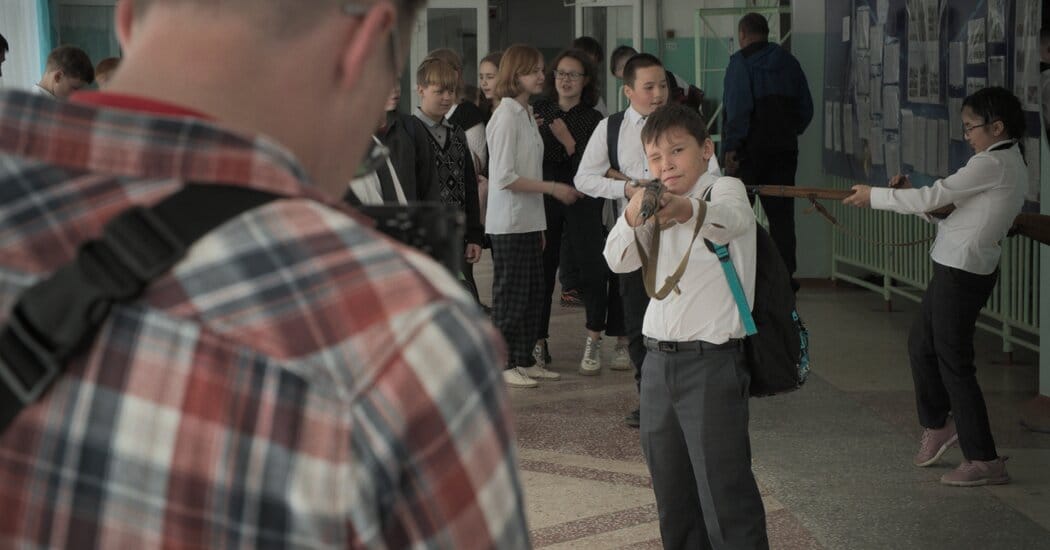 Teacher in Karabash Documents Russia's Pro‑War Classroom Curriculum — Static01.nyt.com