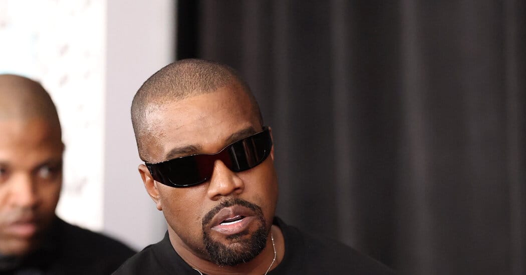 Ye apologizes for antisemitic behavior in Wall Street Journal ad — Static01.nyt.com