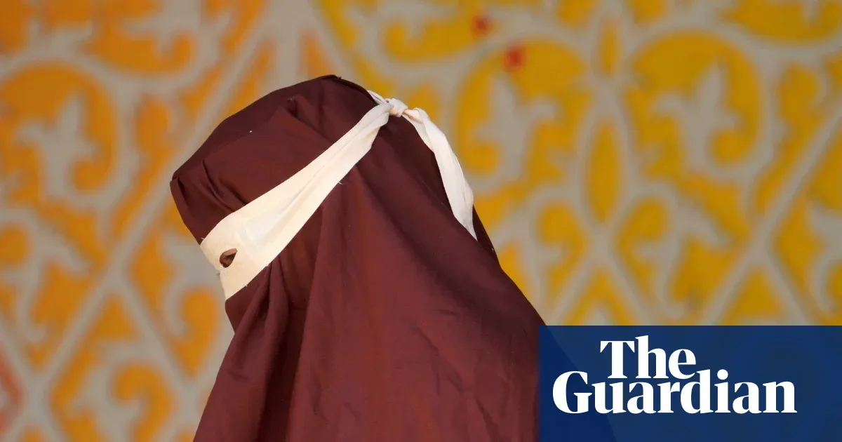 Couple caned 140 times each in Aceh for sex and alcohol; woman faints — I.guim.co.uk