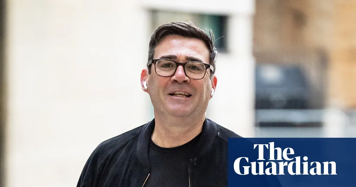 Andy Burnham’s understated black look at Whitworth gallery launch — I.guim.co.uk