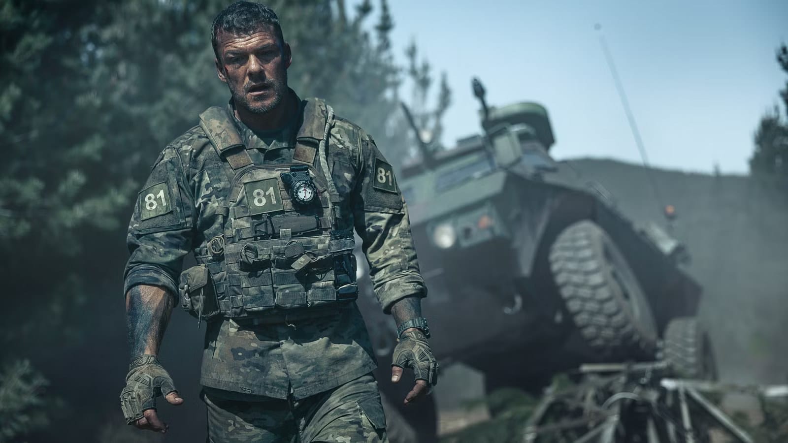 New Netflix Alan Ritchson action movie looks like Predator meets Metal Gear — static0.polygonimages.com