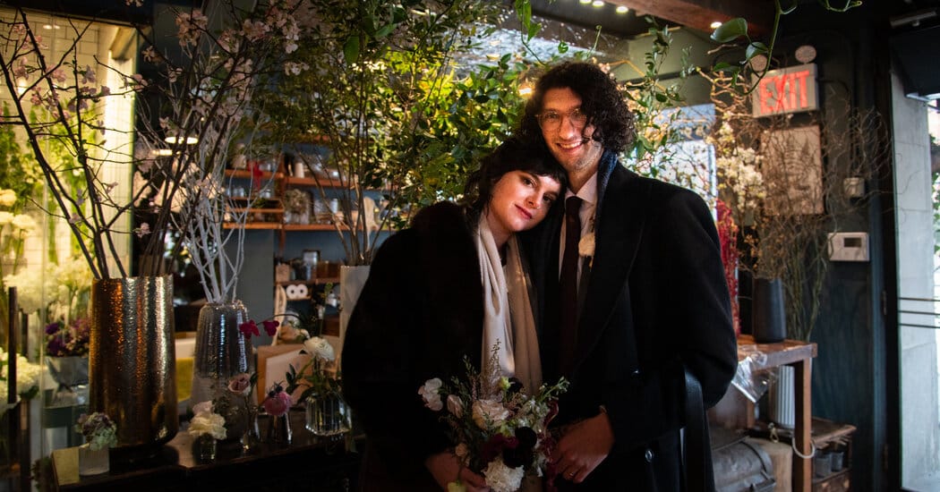 When They Were Broken Up, They Communicated Through Playlists — static01.nyt.com