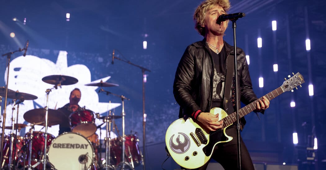 Green Day Condemns ICE as Part of Super Bowl Festivities — NYT > Arts