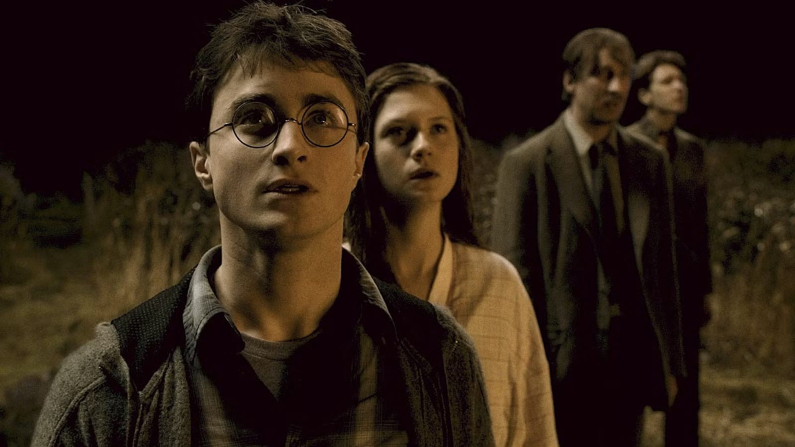 David Thewlis says he's "sick of talking about" Harry Potter — Movieweb