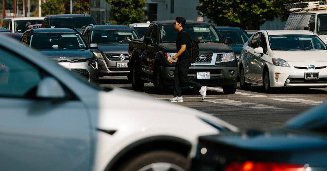 Trump administration ends credit for start-stop systems — NYT > U.S. > Politics