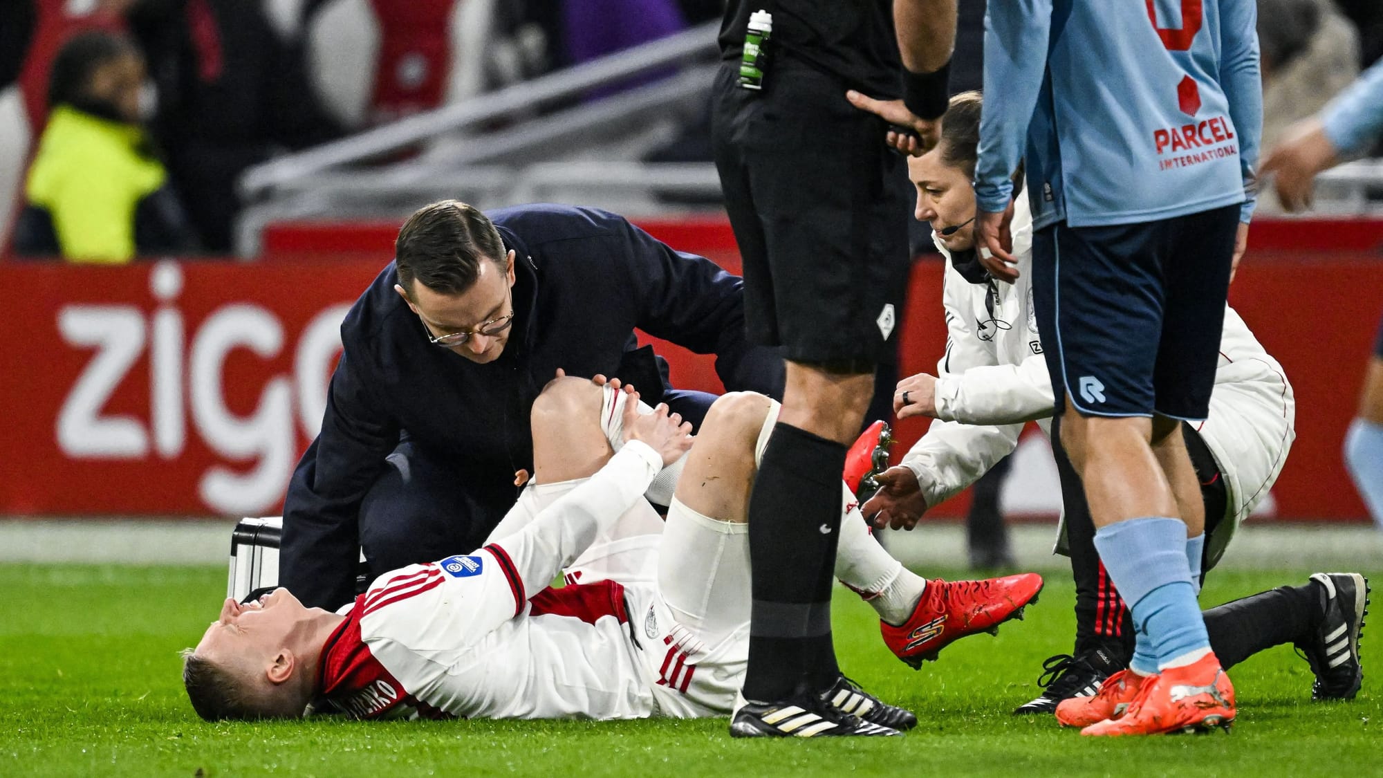 Zinchenko faces doubt over Ajax spell after early debut injury — Goal