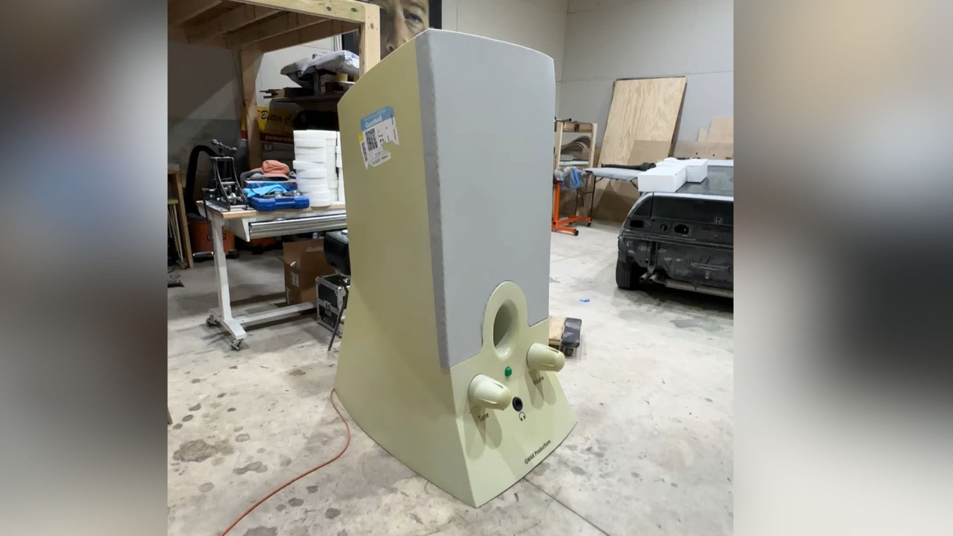 Artist scales retro speaker up to ridiculous proportions — Pcgamer