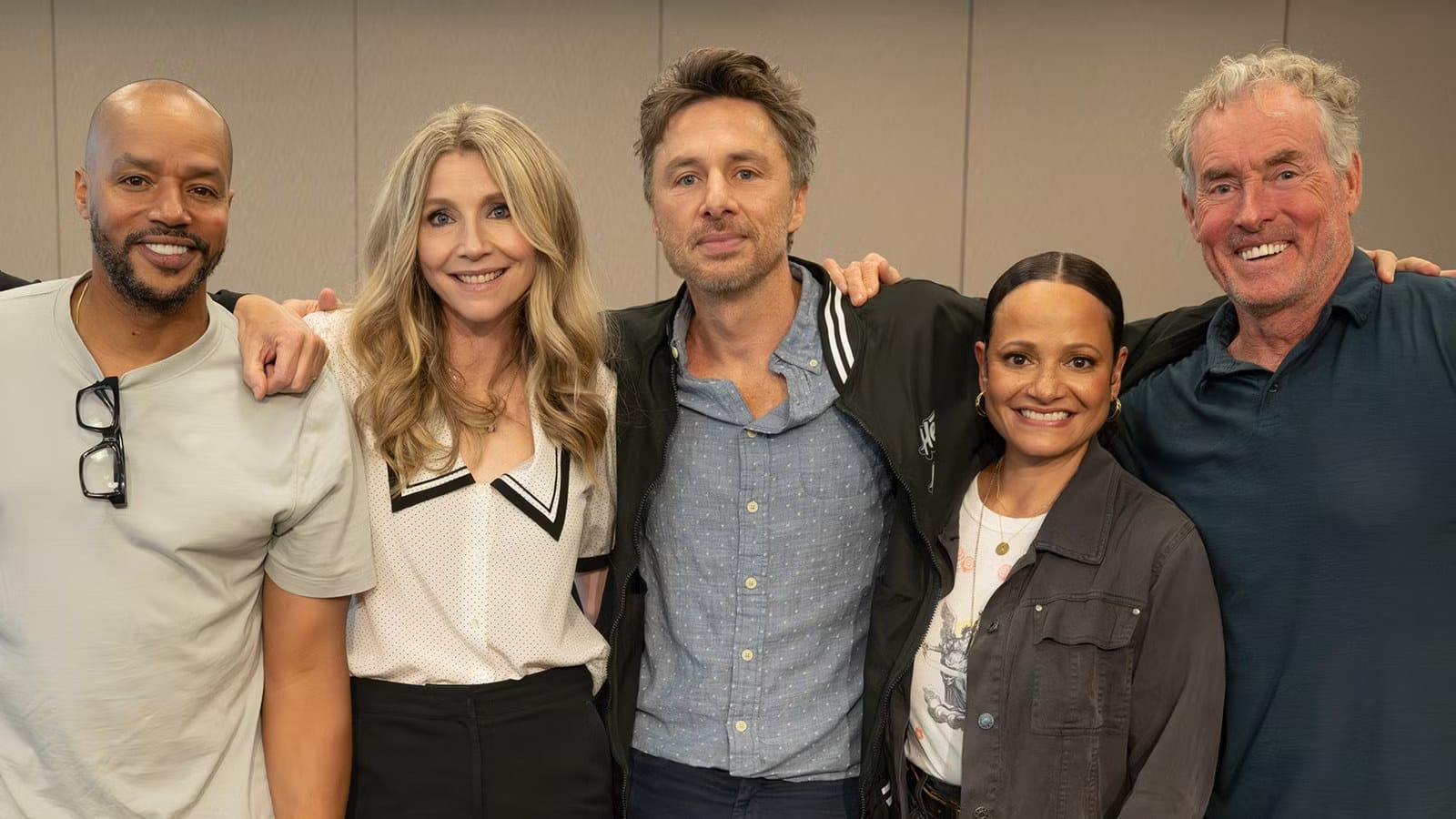 Sarah Chalke Looks Back on 'Roseanne' Casting — Movieweb