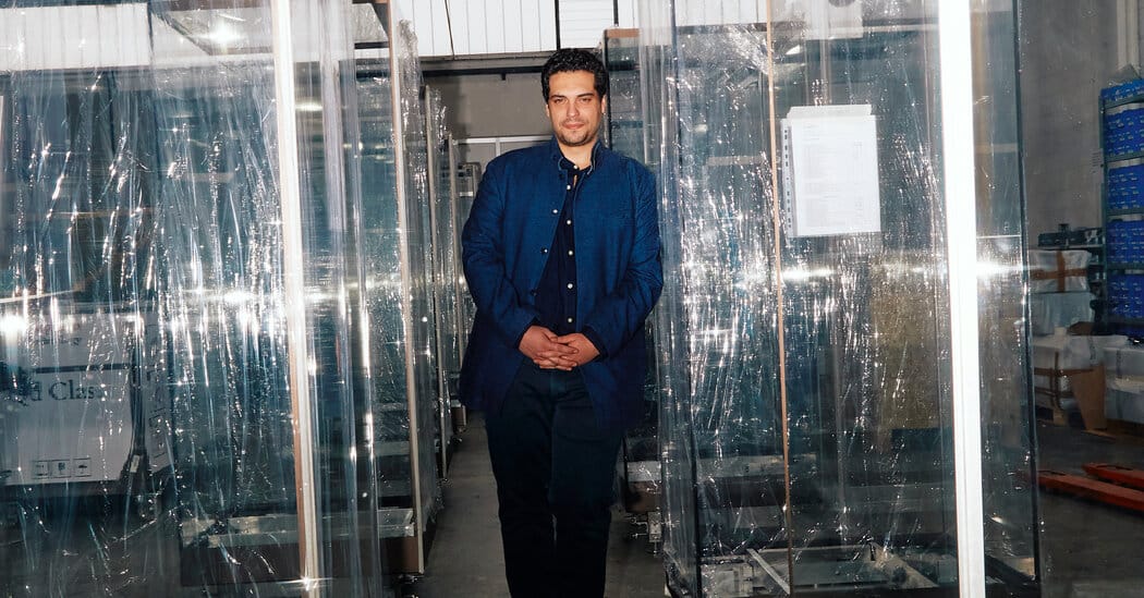 See a Museum Through His Eyes? He'd Rather You Not. — NYT > Style