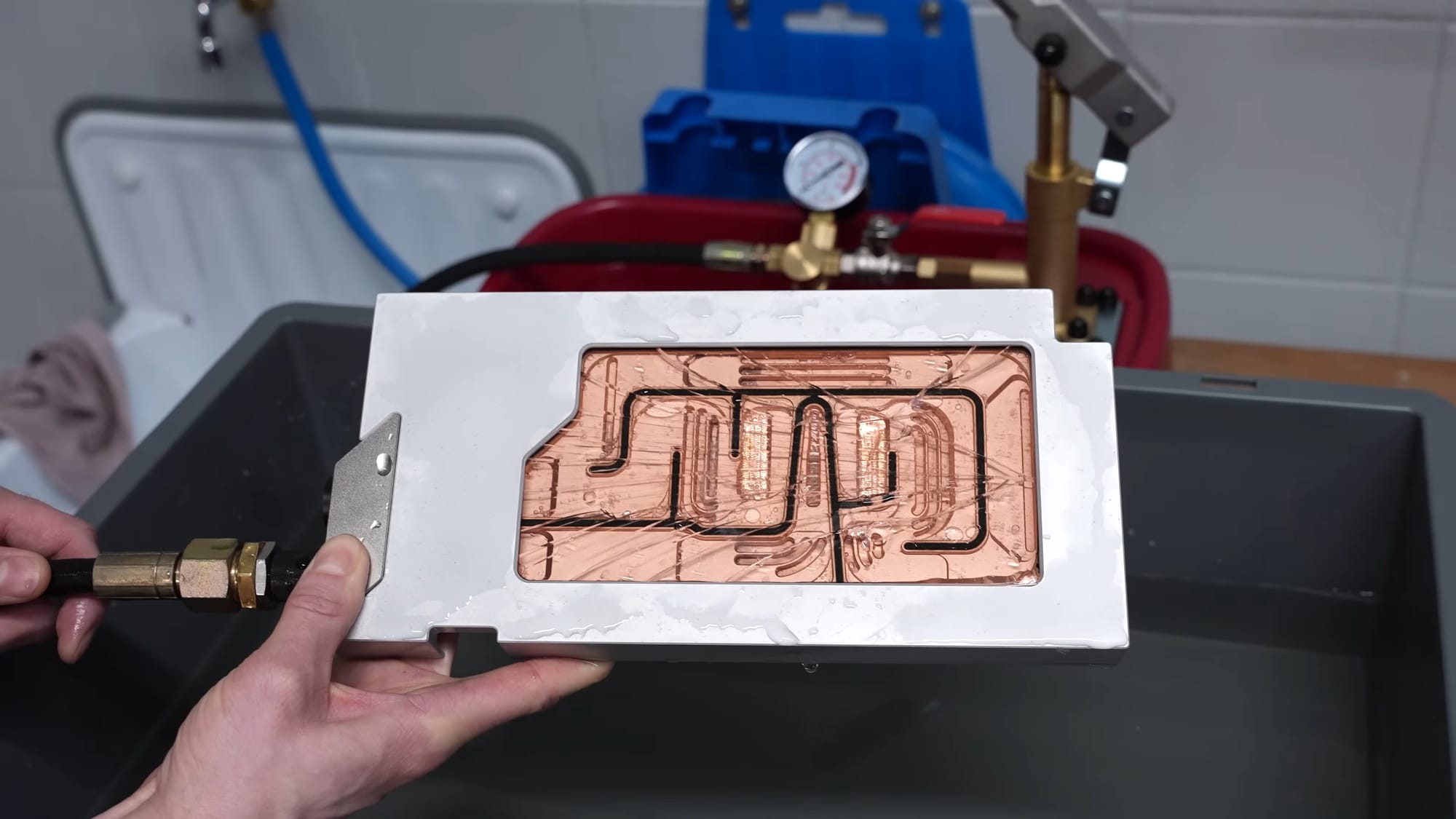 Der8auer tests pressure limits of acrylic and glass water-block windows — Pcgamer