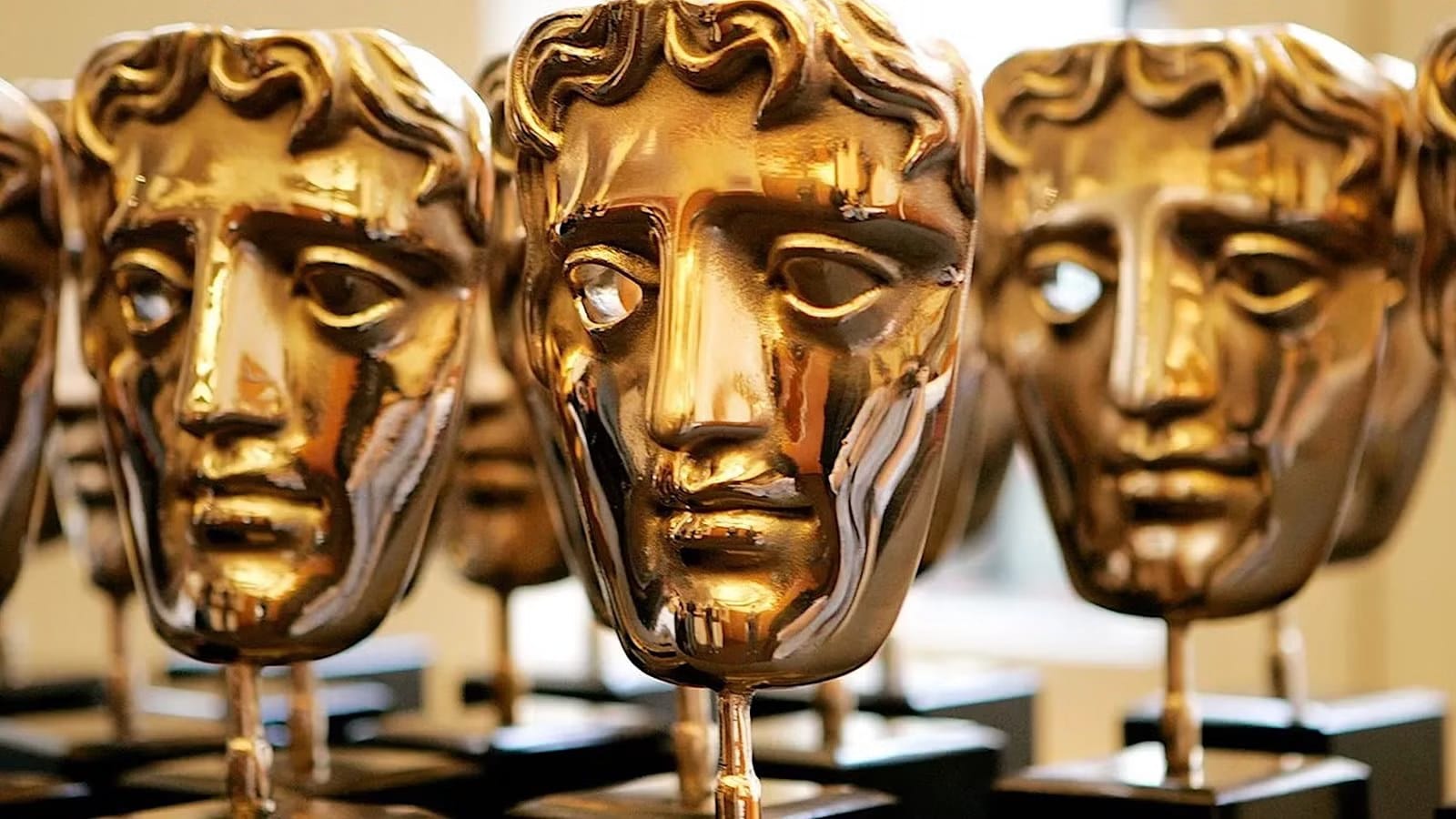 John Davidson responds to BAFTAs racial slur controversy — Movieweb