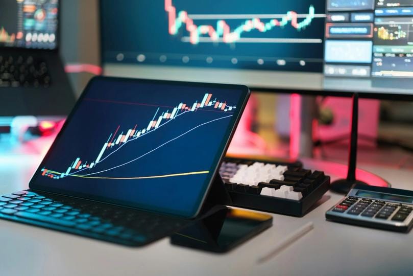 ETH, SOL, XRP surge as majors recover war-driven losses — CoinDesk: Bitcoin, Ethereum, Crypto News and Price Data