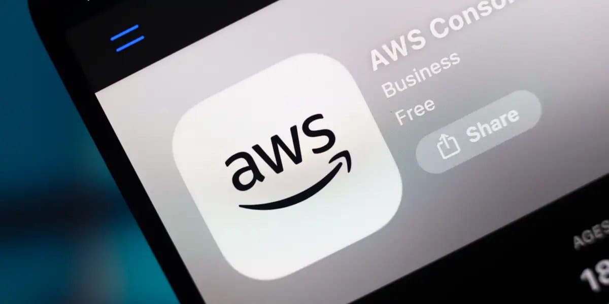 AWS data center in UAE catches fire after 'objects' strike — Businessinsider