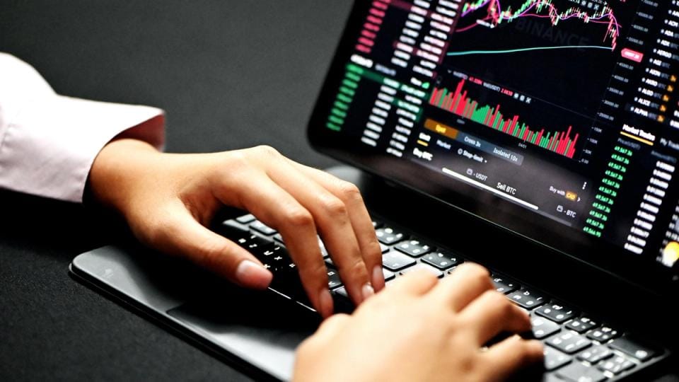 Over $9 billion exits bitcoin and ether ETFs in four months — CoinDesk: Bitcoin, Ethereum, Crypto News and Price Data