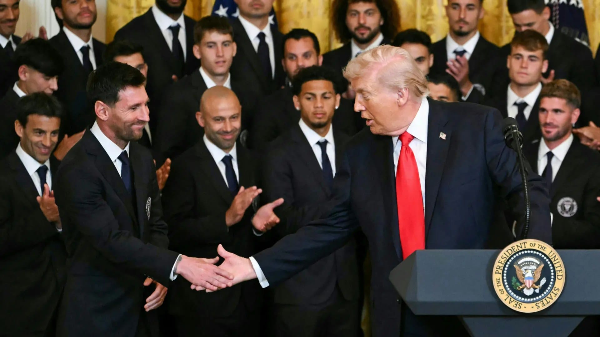 Messi and Inter Miami visit the White House after MLS Cup win — Goal
