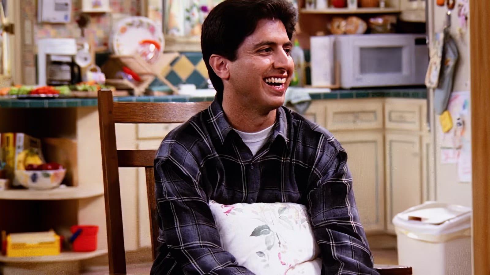 Ray Romano Shares Letter Muhammad Ali Sent After 'Favors' Episode — Collider