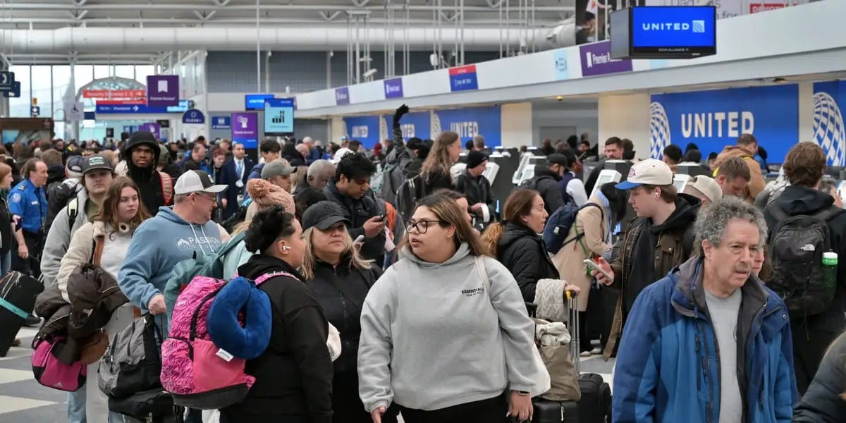 Snowstorm causes thousands of flight cancellations across Midwest — Businessinsider