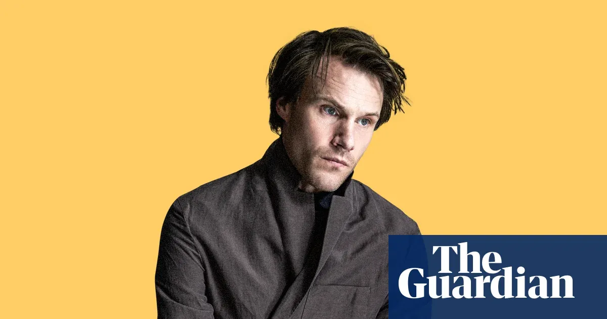 Hugh Skinner on fear, embarrassing moments and life lessons — Lifestyle | The Guardian
