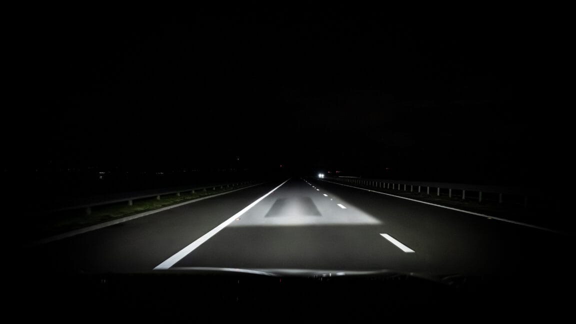 Active-beam headlights are finally coming to America — Cars - Ars Technica