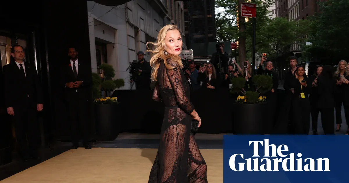 Party dresses to muddy boots: Kate Moss’s best fashion moments — Lifestyle | The Guardian