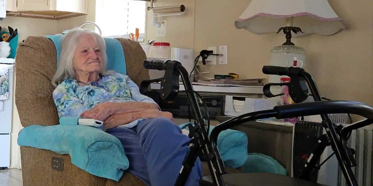 We moved my mom with dementia into a tiny house next door — Businessinsider