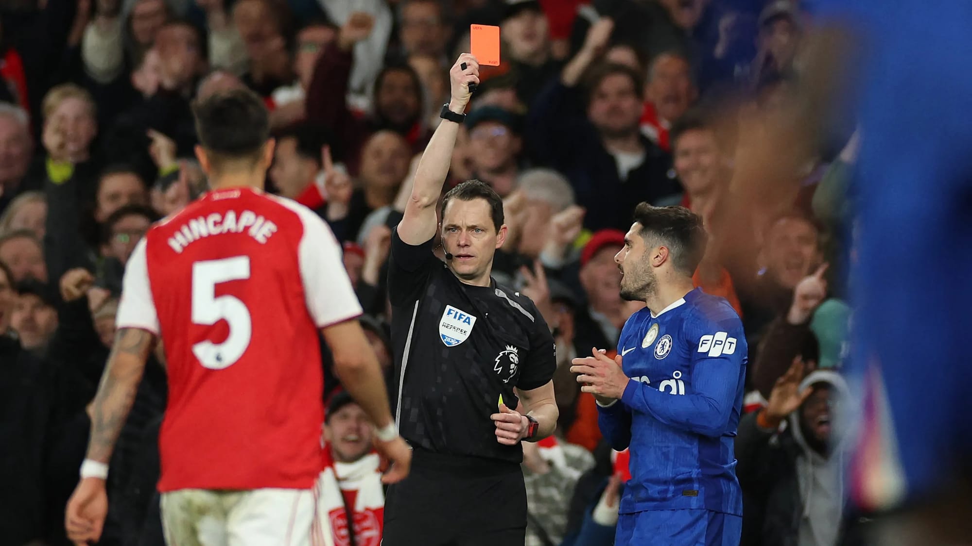 Chelsea say they 'deserve another red card' after Arsenal jibe — Goal