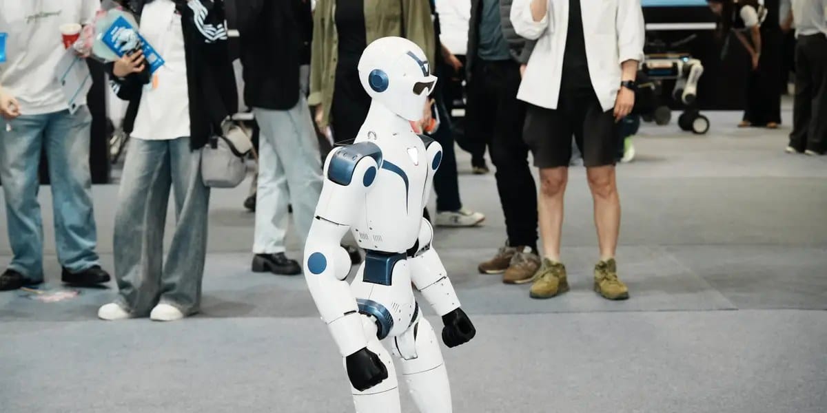 Silicon Valley's new slogan: Let's get physical — Businessinsider